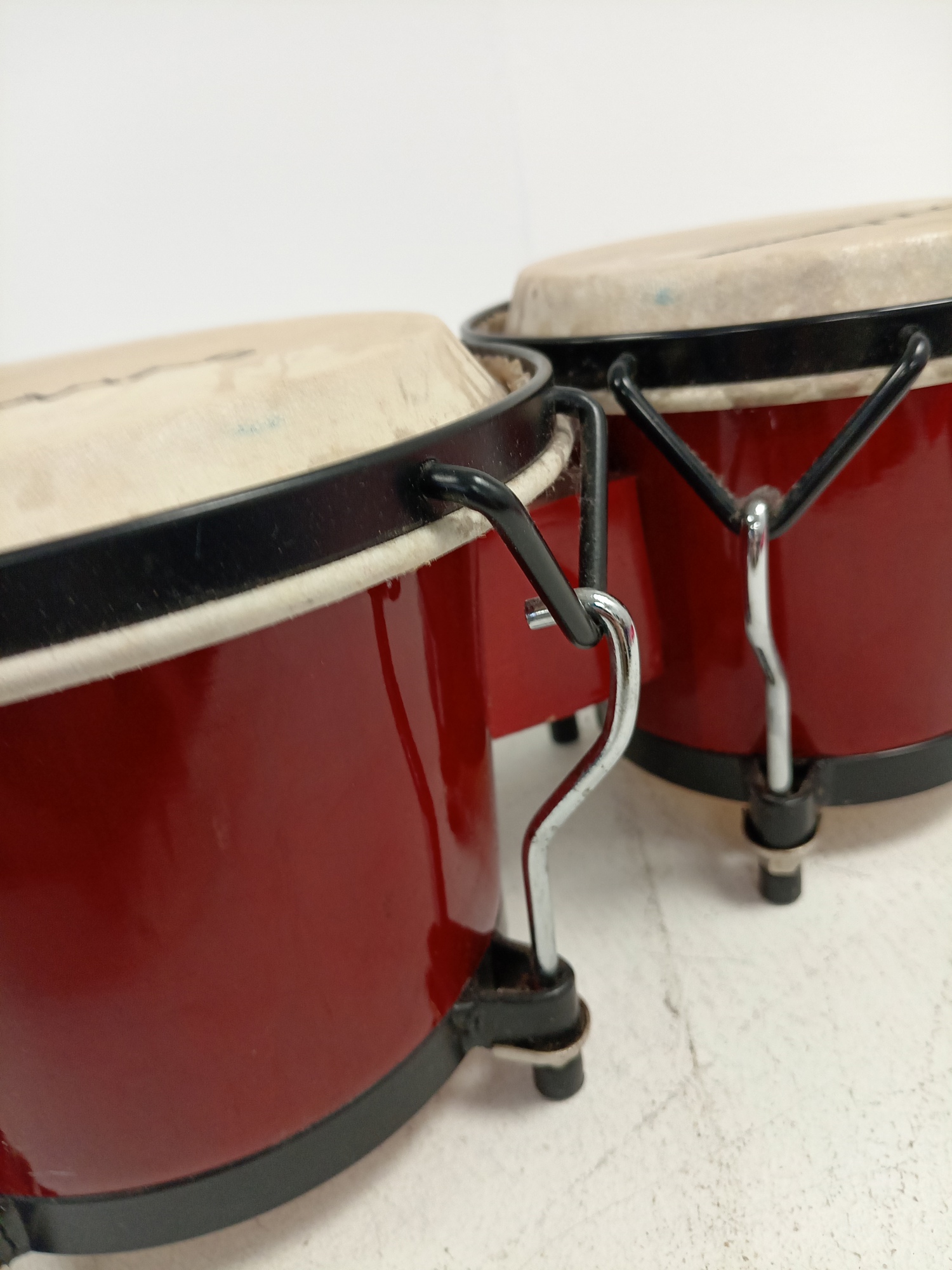 SVM Percussion Red Wooden Bongos Pair Musical Instrument Collectable Drums - Bild 9 von 10